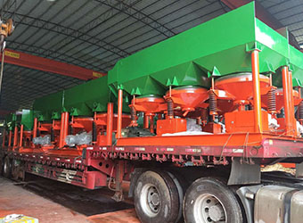 大型的篩上排礦JT2-3跳汰機(jī)發(fā)貨到江西